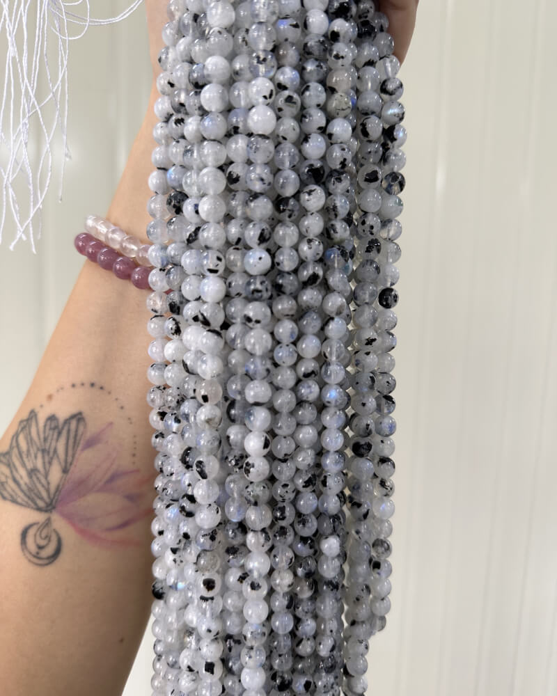 готовые бусины из турмалинового кварца